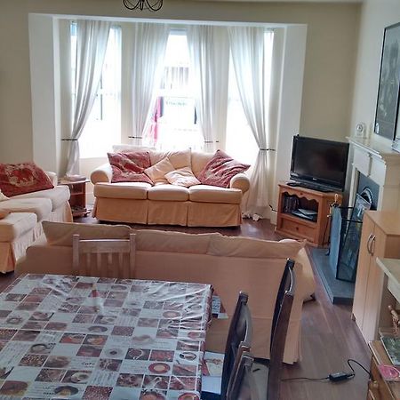 Fairman House Backpackers Panzió Londonderry Kültér fotó