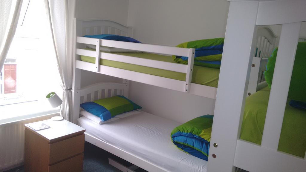 Fairman House Backpackers Panzió Londonderry Szoba fotó