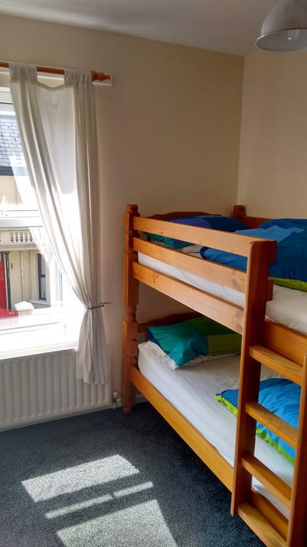 Fairman House Backpackers Panzió Londonderry Szoba fotó