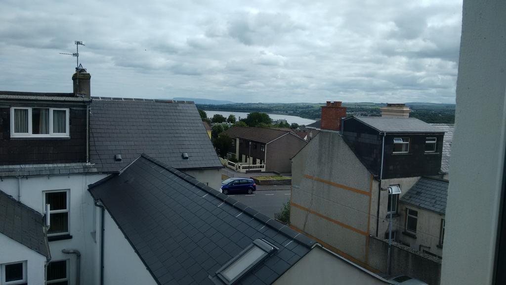 Fairman House Backpackers Panzió Londonderry Szoba fotó