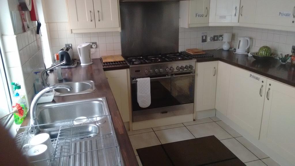 Fairman House Backpackers Panzió Londonderry Kültér fotó